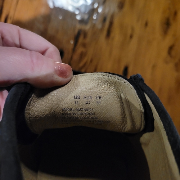 Black Suede Chukka boots NWOT size 11 - Picture 6 of 6